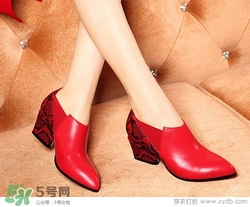 4月份穿什么鞋子？四月份鞋子搭配