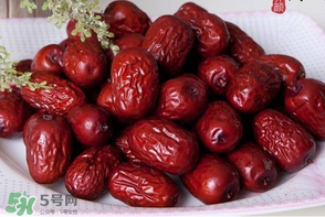 紅棗有點酸還能吃嗎？紅棗為什么會酸？