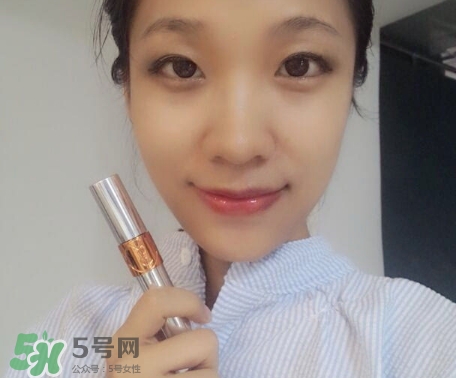 ysl唇油怎么用？ysl唇油使用方法
