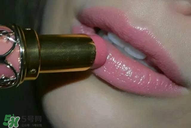 櫻花粉是什么顏色？櫻花粉口紅試色