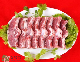 羊肉有點(diǎn)發(fā)臭還能吃嗎？羊肉有點(diǎn)臭味怎么去除？