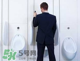 男性尿痛出血怎么回事？男性尿痛是怎么引起的