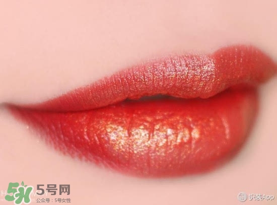 啞光口紅和珠光口紅哪個好？啞光口紅和珠光區(qū)別