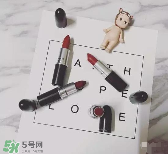 啞光和水潤哪個好？啞光口紅和水潤口紅區(qū)別