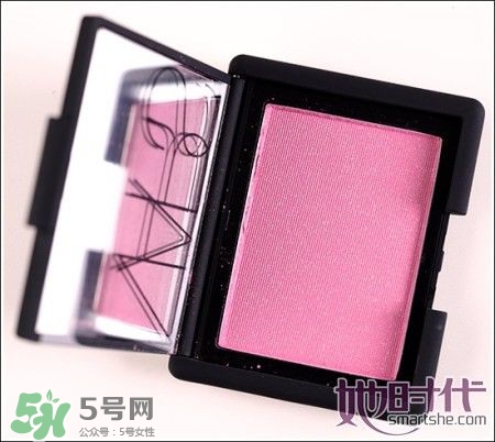 腮紅飛粉是什么意思？腮紅飛粉是質(zhì)量不好嗎？