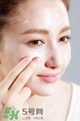 卸妝油悶痘怎么辦？卸妝油悶痘怎么補(bǔ)救？
