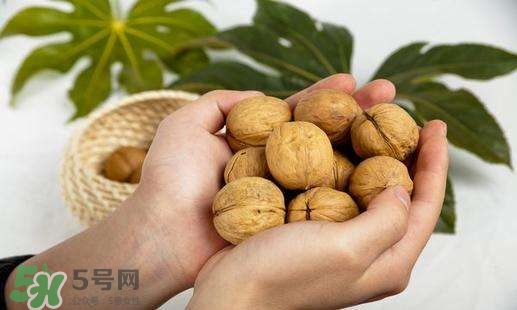 核桃酒孕婦能吃嗎？核桃酒下奶嗎？
