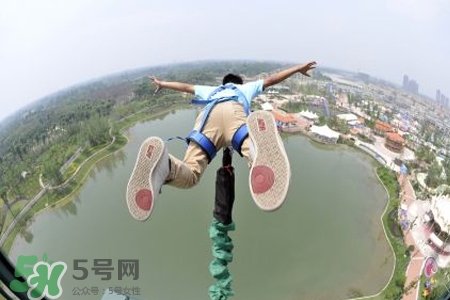 蹦極有身高限制嗎？蹦極對身高有要求嗎？