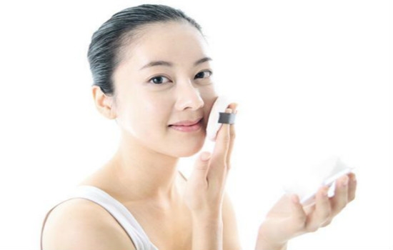 cc霜會脫妝嗎？cc霜脫妝怎么辦？