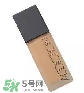 粉底液卡粉怎么辦？粉底液卡粉怎么補(bǔ)救？