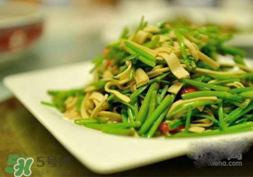 孕婦可以吃野芹菜嗎？孕婦吃野芹菜有什么好處？