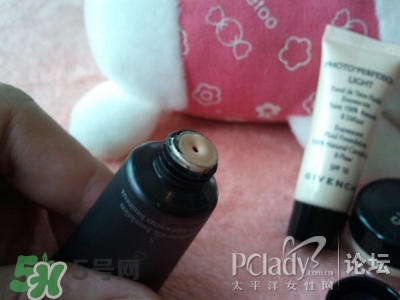 蘭蔻和紀(jì)梵希哪個好？蘭蔻和紀(jì)梵?？诩t哪個好？