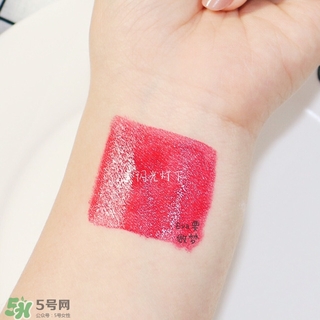 蜜桃色口紅是什么顏色？蜜桃色口紅試色