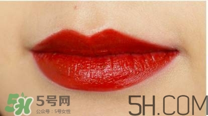 蘭蔻和雅詩蘭黛口紅哪個(gè)好？雅詩蘭黛和蘭蔻口紅對比