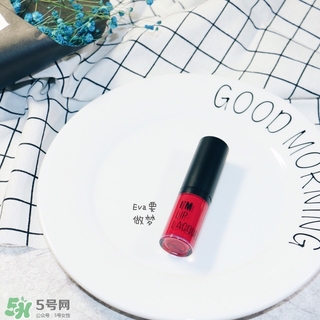蜜桃色口紅是什么顏色？蜜桃色口紅試色