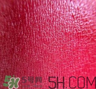 蘭蔻和雅詩蘭黛口紅哪個(gè)好？雅詩蘭黛和蘭蔻口紅對比