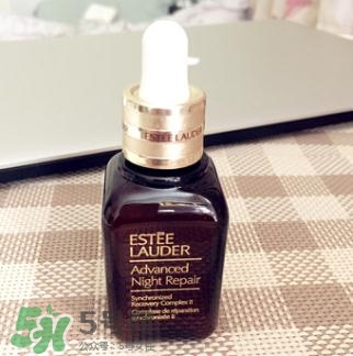 蘭蔻大眼精華和雅詩蘭黛小棕瓶哪個好？蘭蔻大眼精華和小棕瓶對比