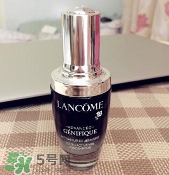 蘭蔻大眼精華和雅詩蘭黛小棕瓶哪個好？蘭蔻大眼精華和小棕瓶對比
