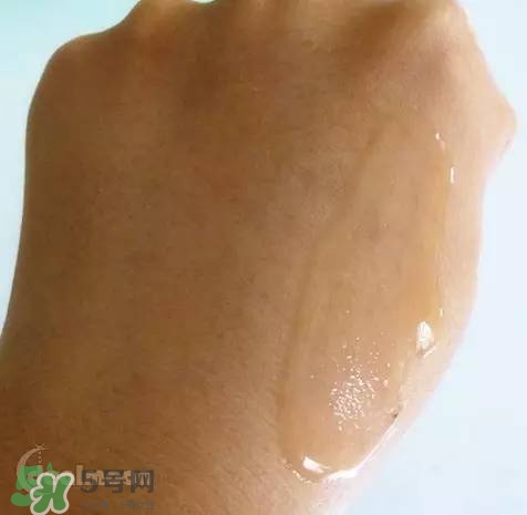 蘭蔻大眼精華和雅詩蘭黛小棕瓶哪個(gè)好？蘭蔻大眼精華和小棕瓶對比