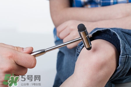 骨質(zhì)疏松要補(bǔ)鈣嗎？骨質(zhì)疏松補(bǔ)什么好？