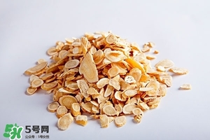 黃芪泡水喝的功效與副作用？黃芪有什么作用？