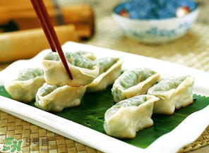 薺菜包餃子必須焯水嗎？薺菜包餃子要焯水嗎？