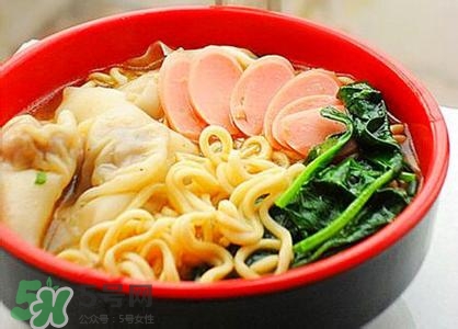孕婦可以吃方便面嗎？孕婦吃方便面對胎兒有影響嗎