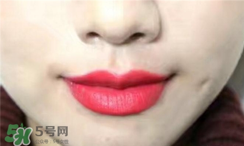 蘭蔻菁純唇膏186多少錢？蘭蔻絲絨唇膏186專柜價格