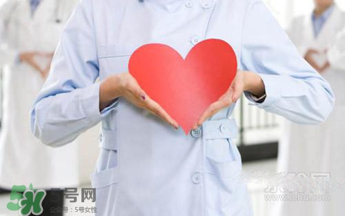 吃野芹菜會中毒嗎？吃野芹菜中毒了怎么辦？
