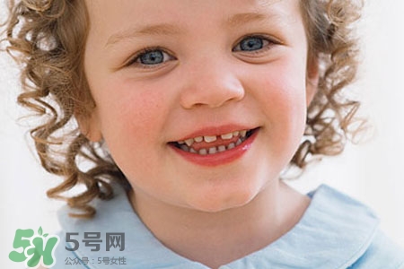 水痘會(huì)發(fā)燒嗎？小孩出水痘發(fā)燒怎么辦？