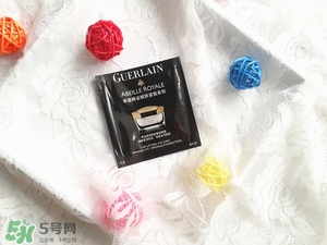 嬌蘭帝皇蜂姿眼霜怎么用？嬌蘭帝皇蜂姿眼霜使用方法