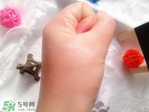 嬌蘭帝皇蜂姿眼霜怎么用？嬌蘭帝皇蜂姿眼霜使用方法