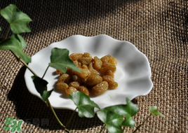 醋泡葡萄干有什么功效？醋泡葡萄干的功效與作用