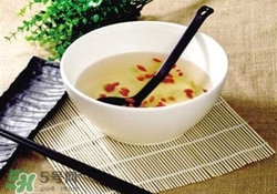 枸杞子泡水隔夜能喝嗎？枸杞子泡水隔夜喝的壞處