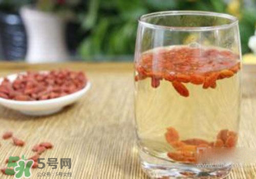 枸杞子泡水隔夜能喝嗎？枸杞子泡水隔夜喝的壞處