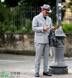格子西裝怎么搭配？格子西服怎么搭配好看？