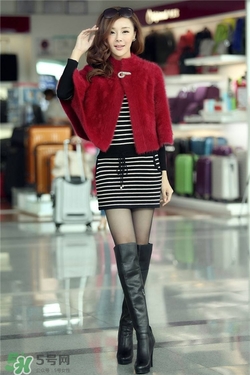 紅色衣服配什么顏色鞋子？紅色衣服配什么鞋子好看？