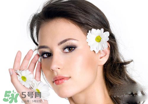 甜杏仁油適合什么皮膚？甜杏仁油適合膚質(zhì)