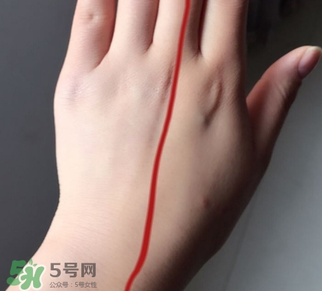 水密碼美女與野獸cc霜多少錢？水密碼美女與野獸氣墊cc價格