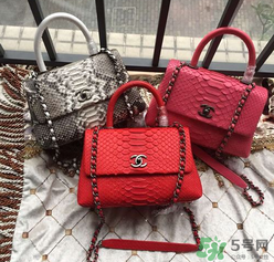 香奈兒蟒蛇皮包包怎么保養(yǎng)？chanel蟒蛇皮包包怎么清洗？