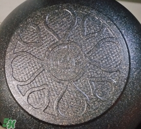 麥飯石鍋是什么材質(zhì)？麥飯石鍋是石頭做的嗎？