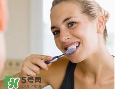刷牙老是出血是怎么回事？刷牙老是出血怎么辦