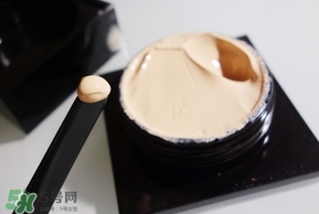 serge lutens鹵蛋粉底霜多少錢？蘆丹氏粉底霜專柜價格