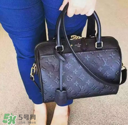 lv枕頭包正品多少錢(qián)？lv枕頭包專(zhuān)柜價(jià)格