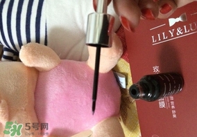 美人魚(yú)眼線液怎么用？美人魚(yú)眼線液怎么畫(huà)？
