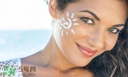 長(zhǎng)痘痘可以用防曬霜嗎？長(zhǎng)痘痘用防曬霜好嗎？