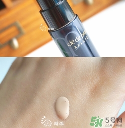 cpb粉底液和粉霜哪個(gè)好？cpb粉底液和粉霜區(qū)別