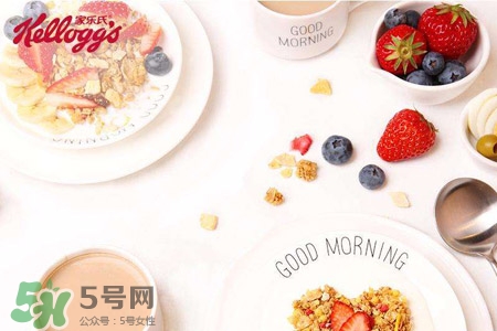 谷蘭諾拉水果谷物麥片怎么吃？谷蘭諾拉水果麥片有幾種吃法？