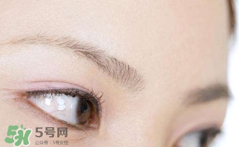眼睛抽搐是什么引起的？眼睛抽搐怎么回事