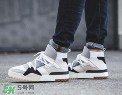 adidas originals aw聯(lián)名最新款多少錢？阿迪達斯三葉草aw聯(lián)名發(fā)售價格